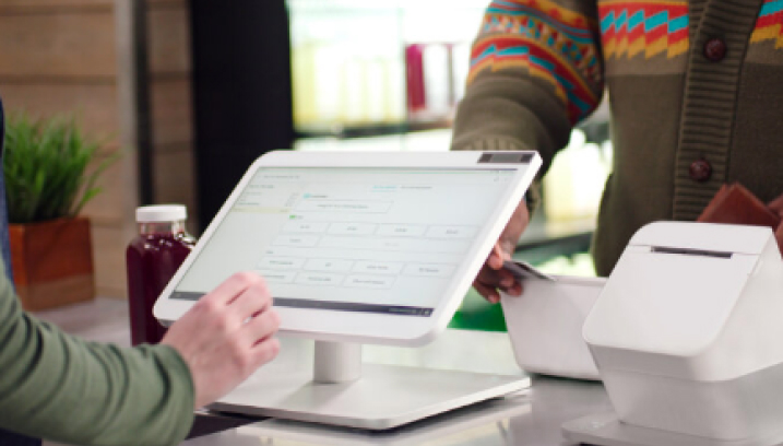 Clover Minimal and useful POS running into a laptop